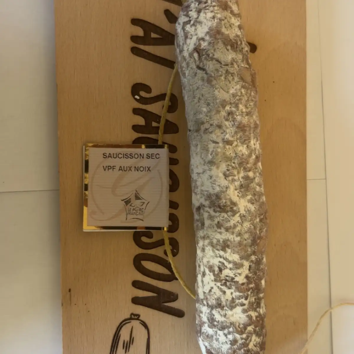 Saucisson sec aux noix